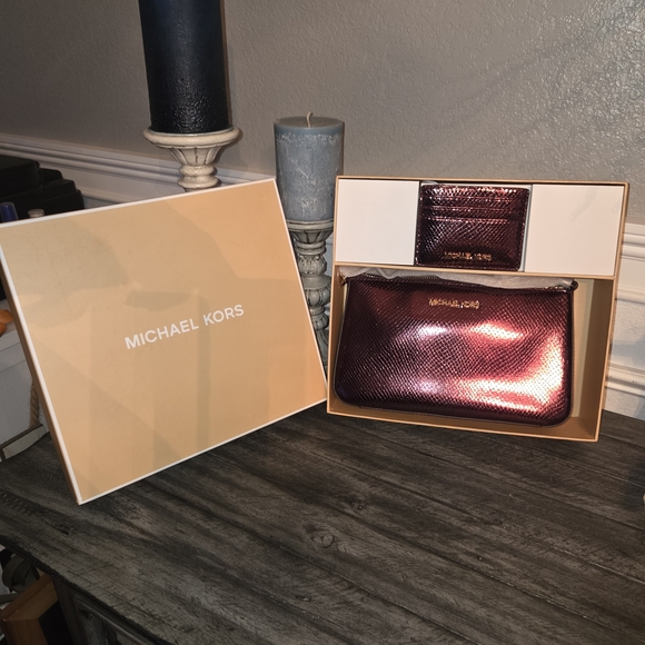 Michael Kors Metallic Clutch and Card Holder Set - Picture 1 of 5